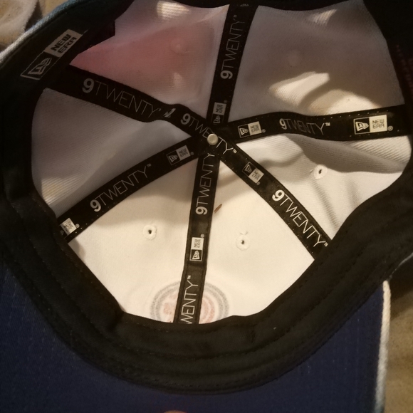 Hat - Picture 3 of 6